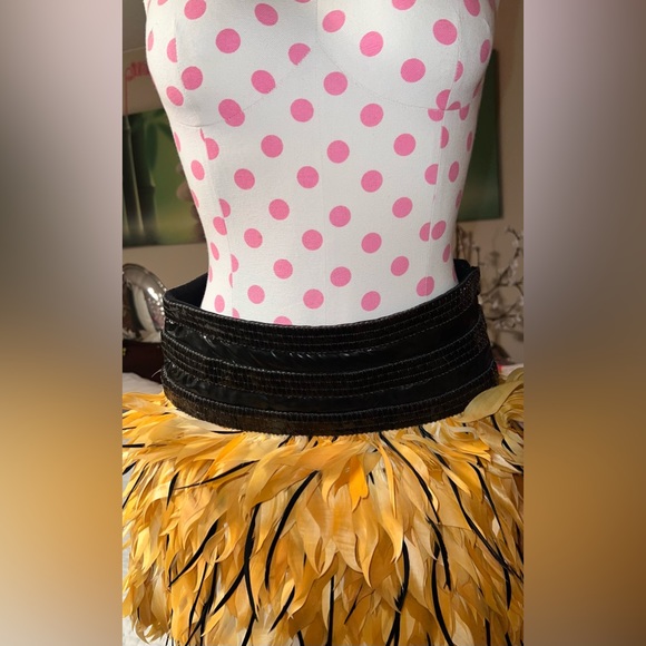 ✨ROBERTO CAVALLI Just Cavalli ostrich feather mini skirt. ✨ - Picture 10 of 13